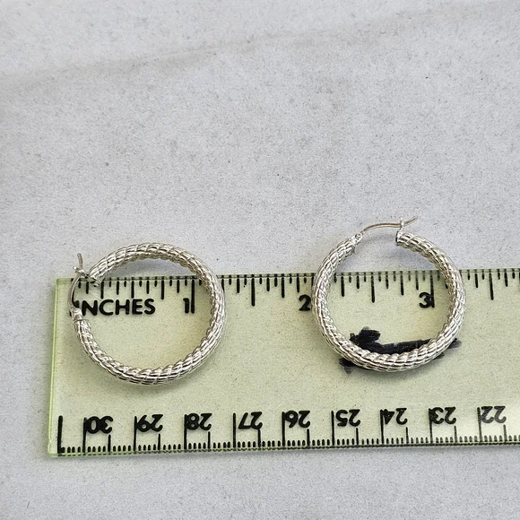 Sterling 925 Textured Rope Hoop Earrings - Picture 10 of 12